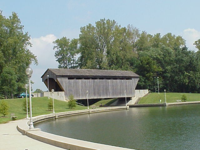 Bridge on Round Lake